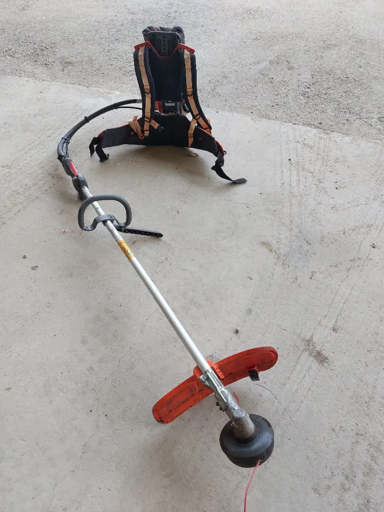 Débroussailleuse Husqvarna