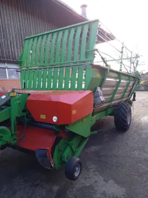 Agrar , Ladewagen Montana 222T