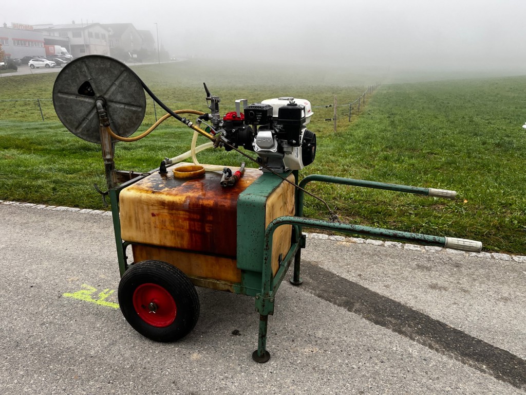 c82596b3-6e97-4e83-bb75-3fc2b3b29499-35978 Birchmeier Sprite Karettenspritze (1).jpg