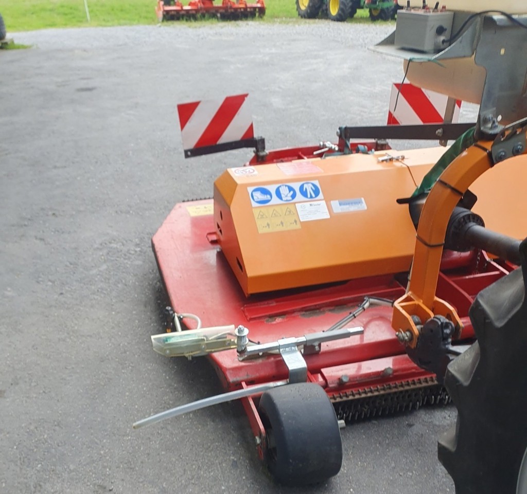 b43dcc37-33c6-4eb2-9db3-02aececd21a6-Müller-Punktspritze HERPU_Arm Mulcher1.jpg