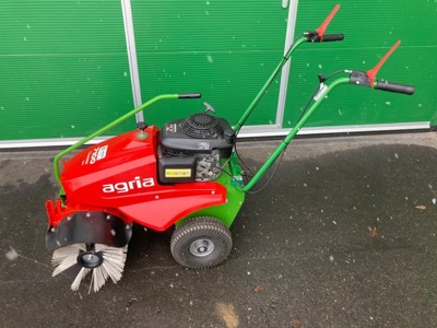 Agria Kehrmaschine / Schneebürste