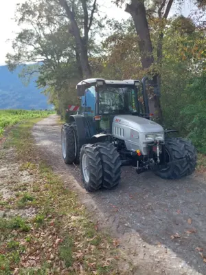 occasion Hürlimann 4WD Traktor