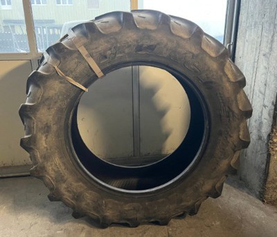 Reifen Kleber Traker 460/85 R38 149 A8