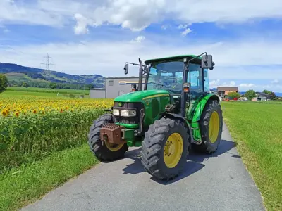 John Deere 5100M