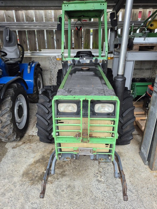 f963568f-8bab-4126-a262-b83ac02b0042-Occ. Holder 411 2.jpg