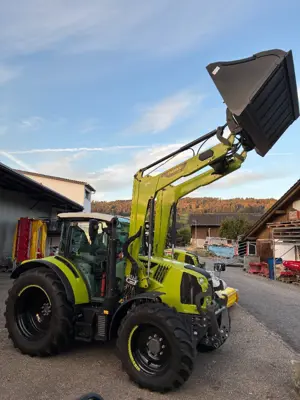 Traktor CLAAS ARION 440 CIS + mit Frontlader FL 120 C Vorderachsfederung und LS