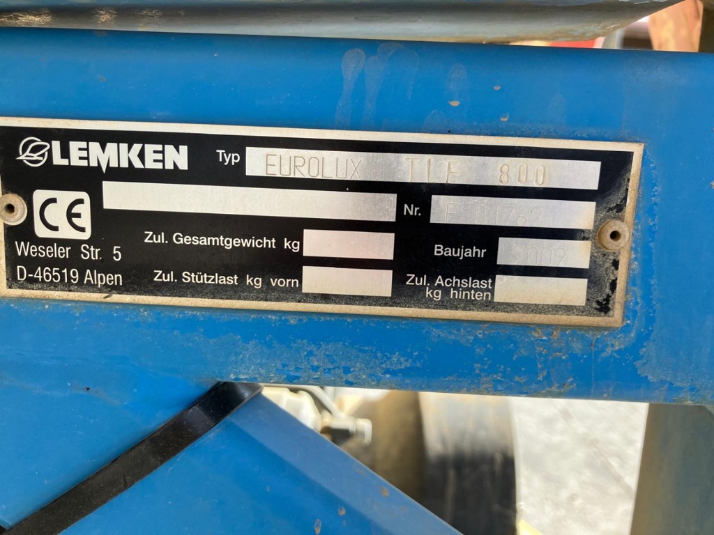 017d5977-69b8-45ae-a59c-061a1e61427c-WhatsApp Image 2025-09-12 à 11.jpg