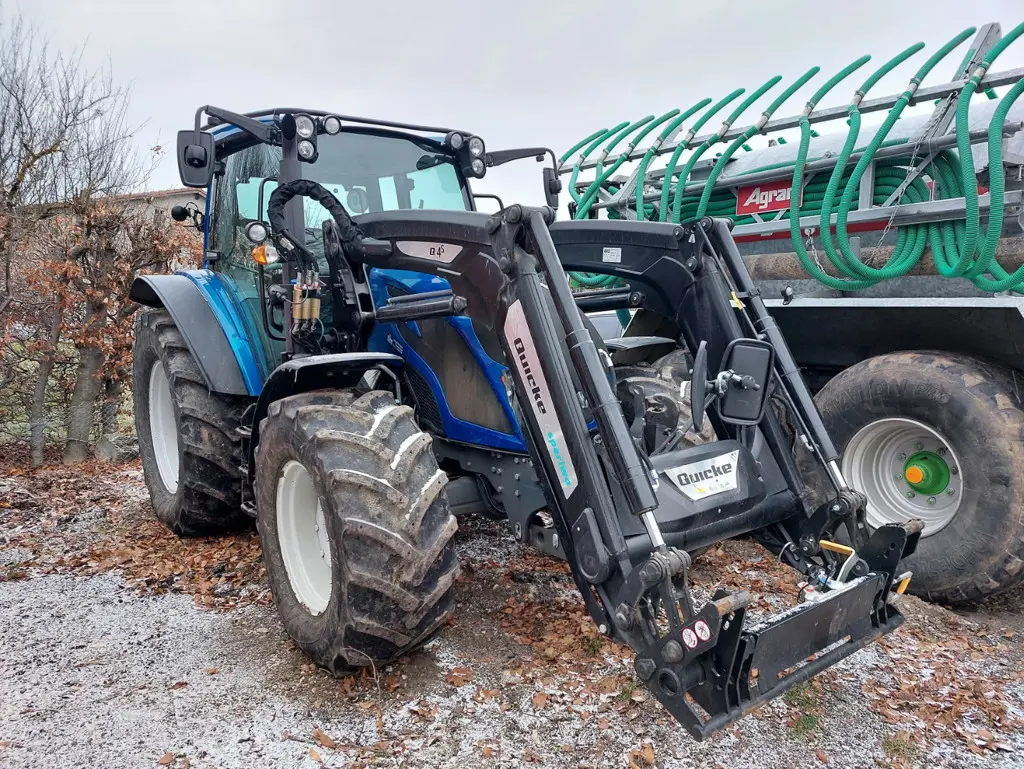 9fa9246d-ca96-4e34-a6c9-f7cc1fb3c988-Valtra Cerf (8) - Copie.jpg