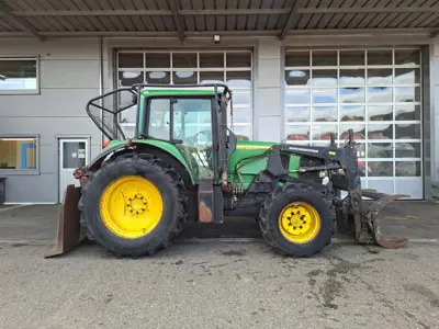 John Deere 6620 mit Forstausrüstung