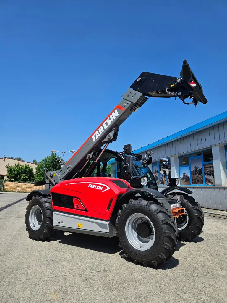 Chargeur télescopique Faresin FS 6.26