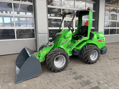 Avant 760i Hoflader
