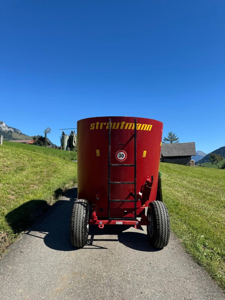 4f98b1a5-fcc4-41f8-a155-633e13eb9091-PHOTO-2025-12-18-12-26-10 3.jpg