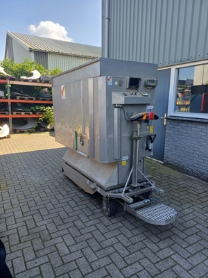 Akku Futtermischer 1900 liter Revidiert für Kurzfutter