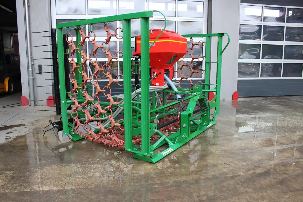 Grünlandegge, Striegelfeld, Krummenacher Sägerät