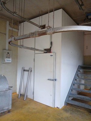 Chambre froide + électrocuteur à porc et volailles