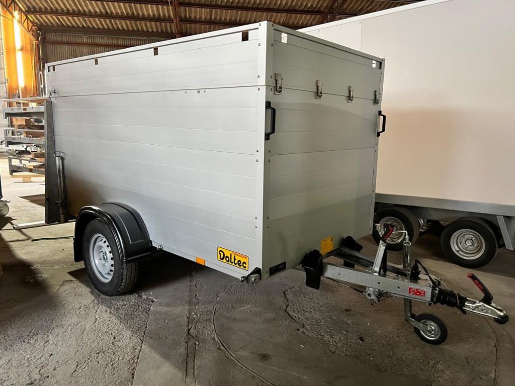 d9ecbd12-dfe5-4177-9061-b5ee2b24888a-Alukoffer Anhänger mit Klappdeckel (6).jpg