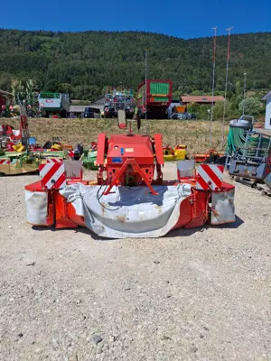 Faucheuse à disques frontale Kuhn