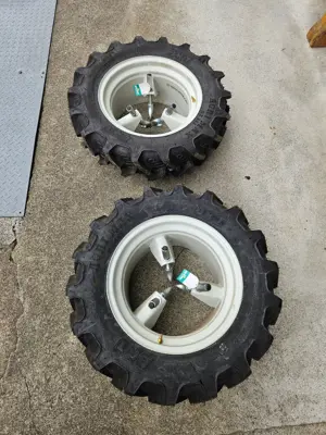 210/90R20 Doppelrad zu Grundbereifung 15.5/55R18