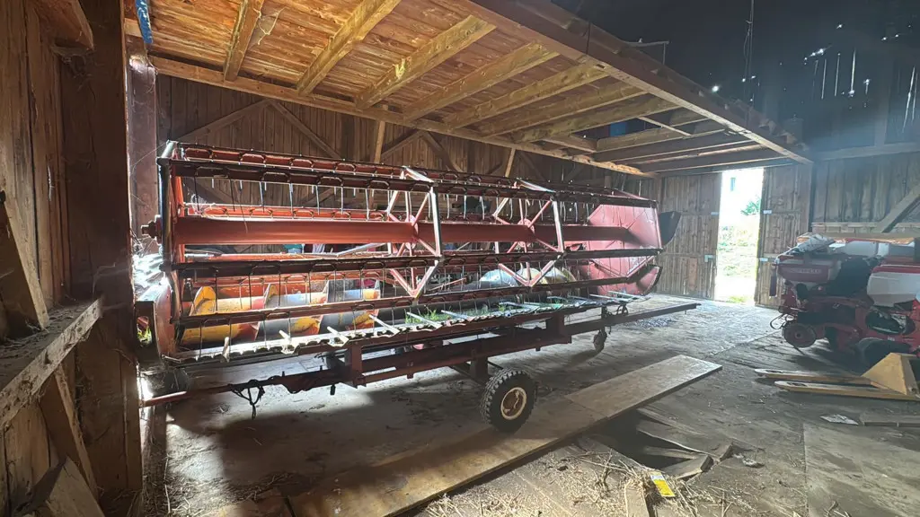 1a4e9af2-c584-47f5-bf68-cb2f8b89d984-Laverda Raymondaz (4).jpg