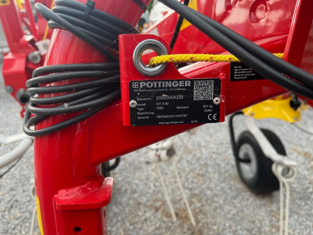 faca2751-ad7e-464e-b467-b89abebc14a9-Pöttinger Hit 6.69 5.jpg