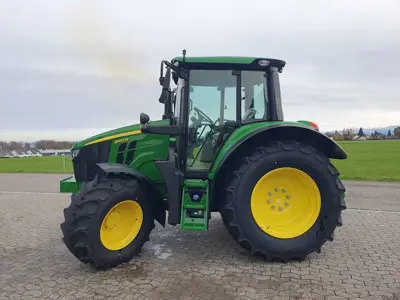 Traktor John Deere 6100M / Allrad / 40km/h / Lagertraktor