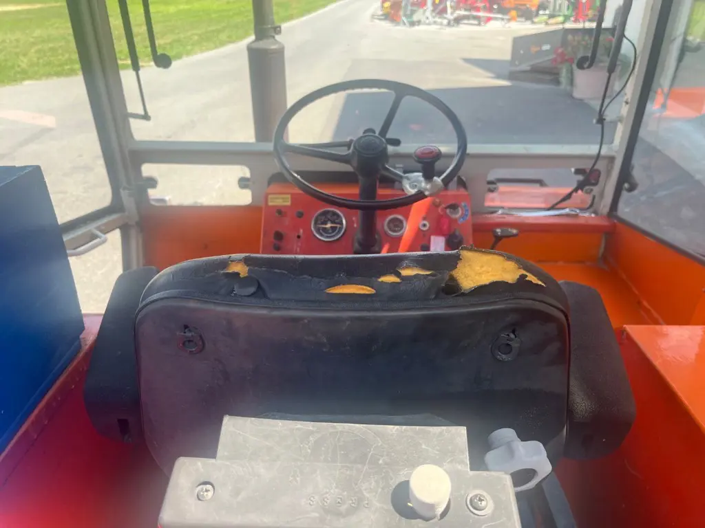 47debd2d-7ec9-4597-bc03-821a9fb5a053-Bucher Polytrac 7.jpg