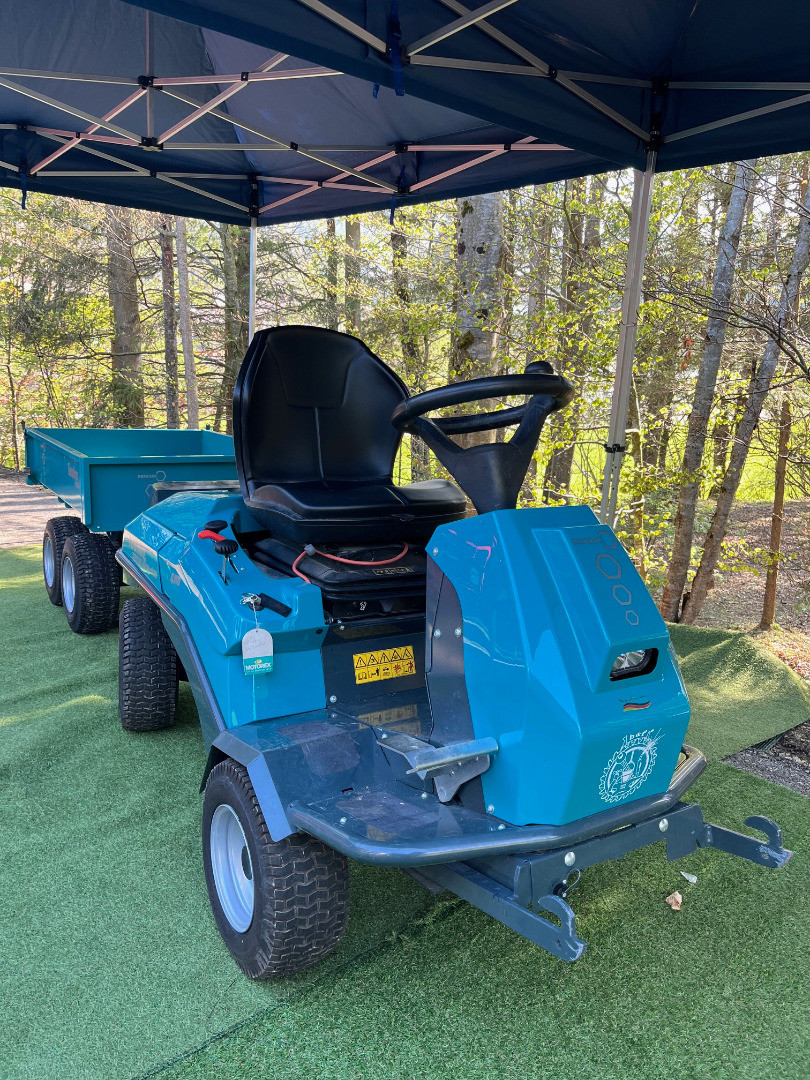 86aba5cb-7abb-42f8-a699-4418ad6df00c-Remarc Tschan  (6).jpg