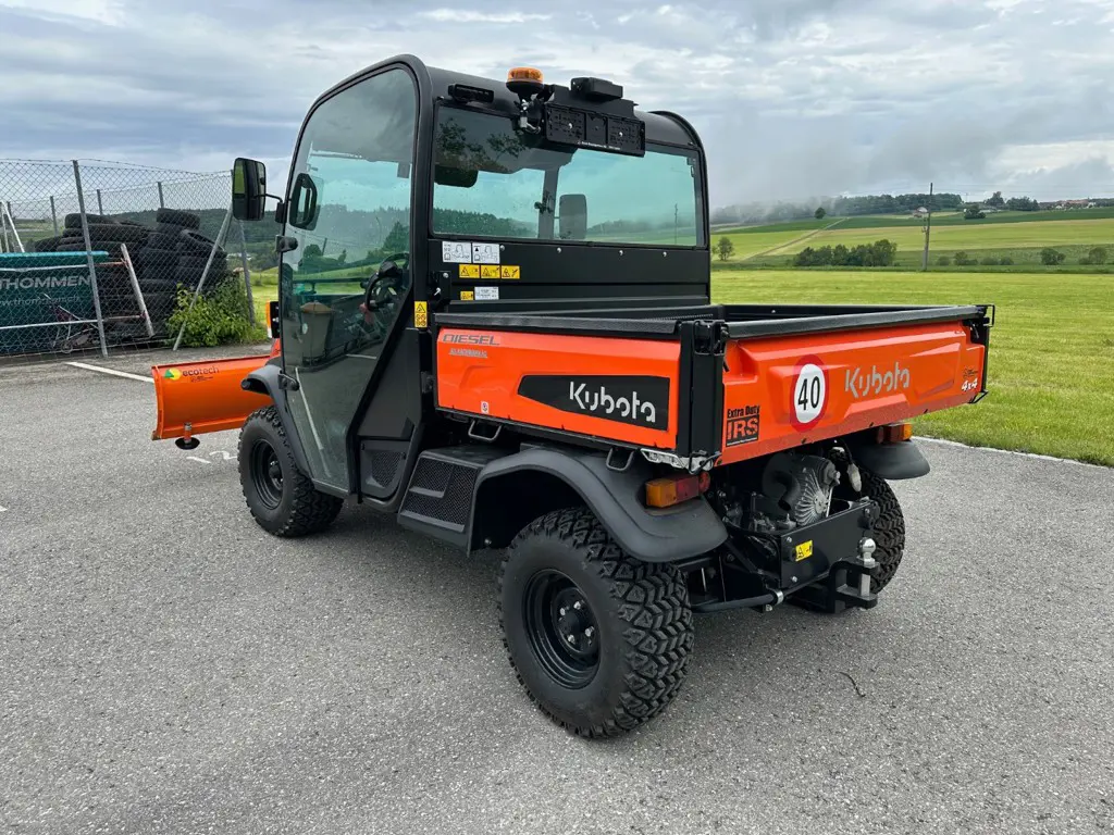 292f7877-fcc7-4be8-9edf-72b78eb67371-Kubota RTV-X1110 House and Garden Services 003.jpg
