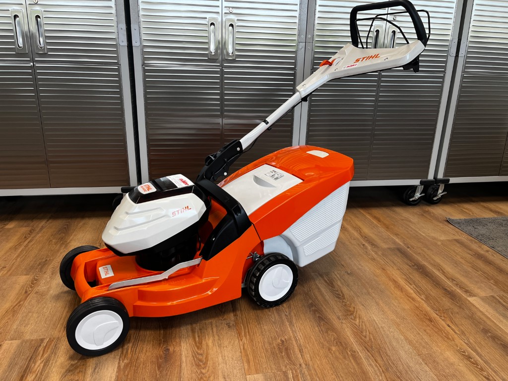 2ede2ec0-2921-4359-8558-111766ae11ee-33379 Stihl Rasenmäher Akku RMA 443 VC (2).png