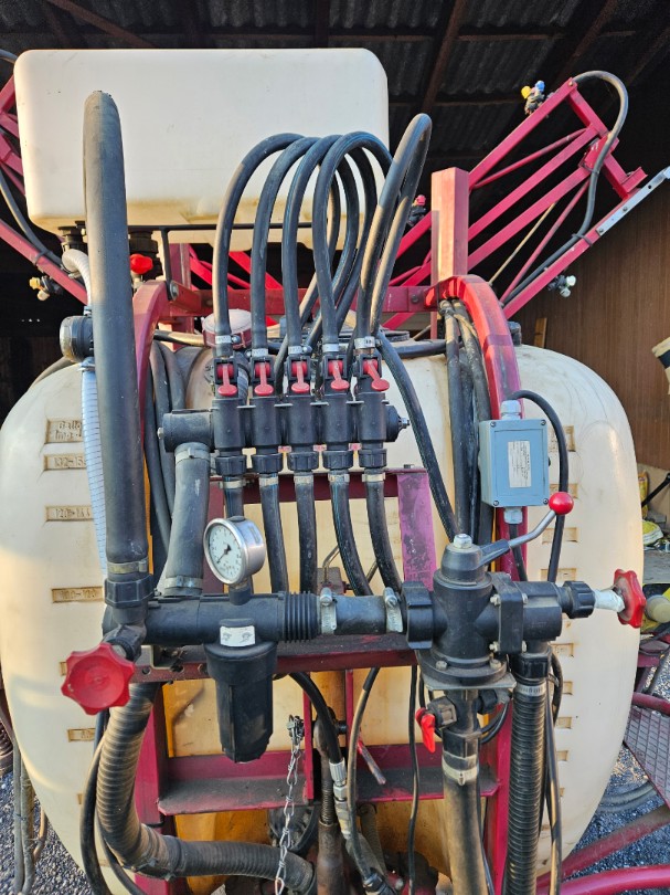 7d5c47fa-8571-4ea2-888c-c88a232a94d1-Hardi LX 600, Haltiner Donat (3).png